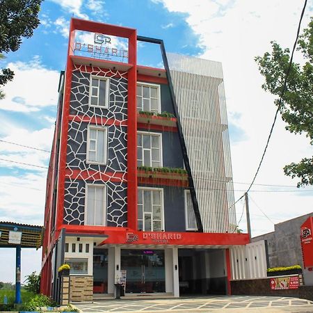 D'Shario Hotel Kepanjen Malang Eksteriør bilde