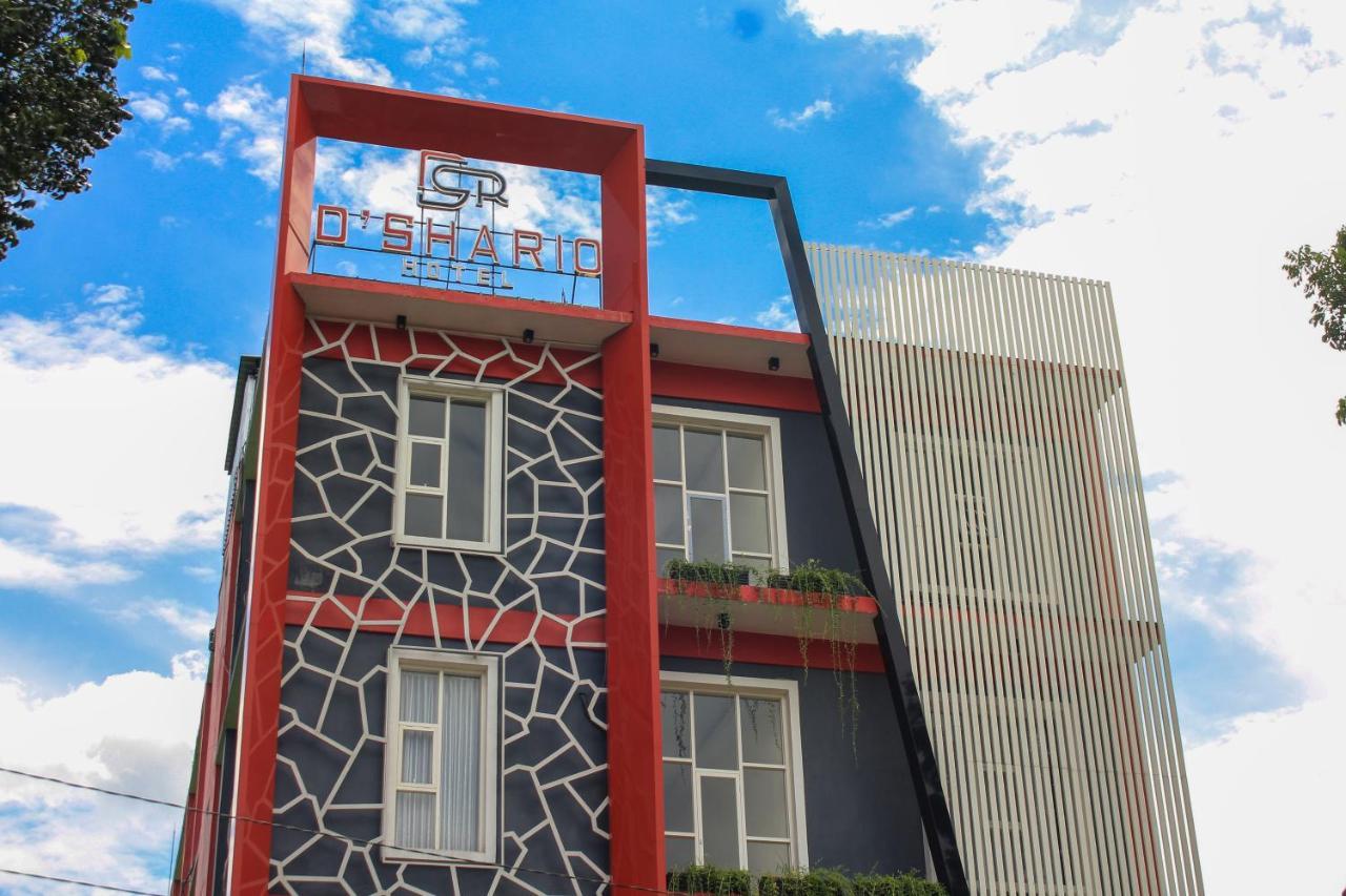 D'Shario Hotel Kepanjen Malang Eksteriør bilde