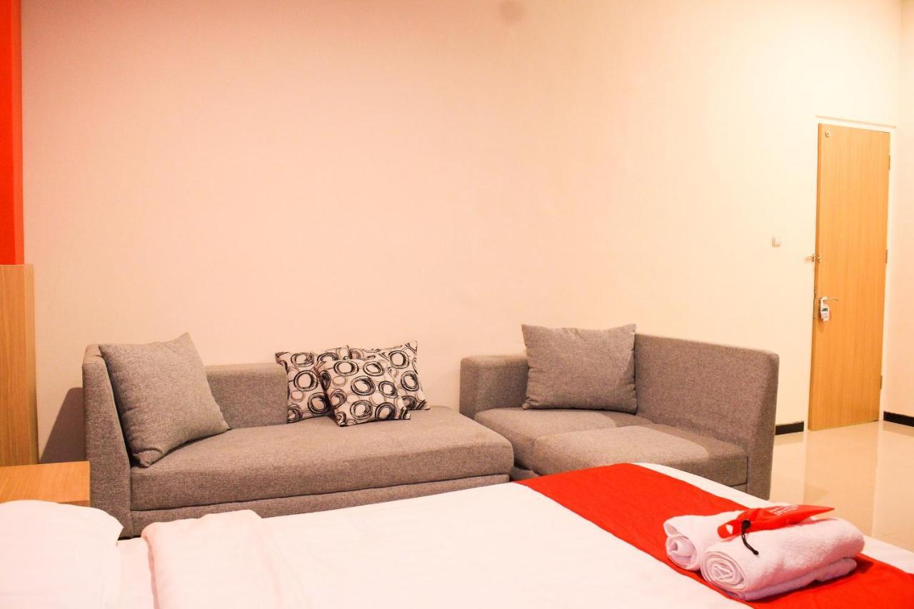 D'Shario Hotel Kepanjen Malang Eksteriør bilde